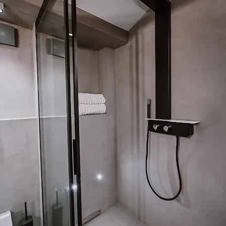 فندق Stomorin-marina Hramina مورتير