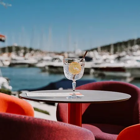 Stomorin-marina Hramina Hotel 3*