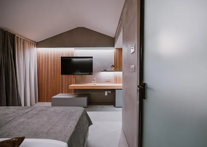 Hotel Stomorin-marina Hramina 3*