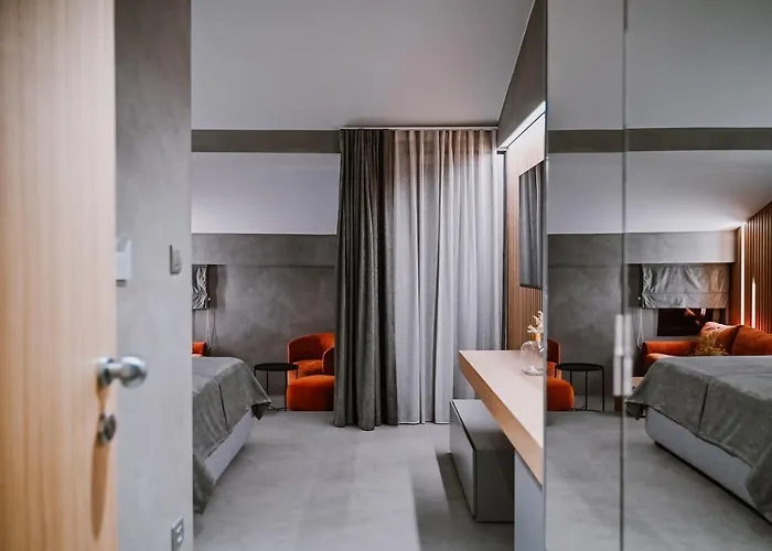 Stomorin-marina Hramina Hotel