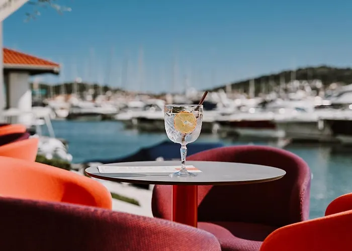 Stomorin-marina Hramina Hotel 3*