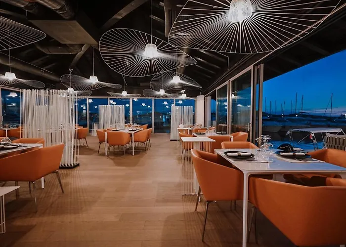 Stomorin-marina Hramina Hotel