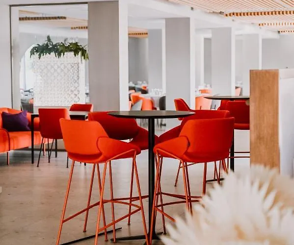 Hotell Stomorin-marina Hramina